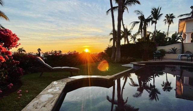 Palmilla Oasis with an Ocean View-4 bedroom/sleeps 10