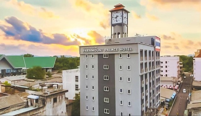 Paramount Palace Hotel Dannok in Ban Khlong Phruan