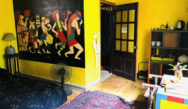 Peaceful Homestay - 5 min from downtown
