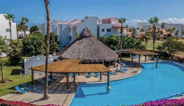 Peninsula Luxury Condo Vidanta Golf & Beach Access