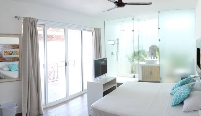 Penthouse by the sea with terrace