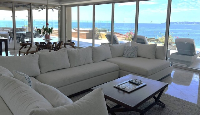 Penthouse Luxury. WOW! Panoramic views of everything! BradAndJoeyRentals