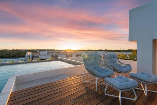 Penthouse with Private Plunge Pool - 2 King Suites in Tulum