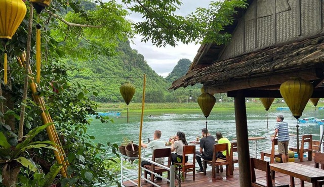 Phong Nha Coco House - Riverstay & Mountain View