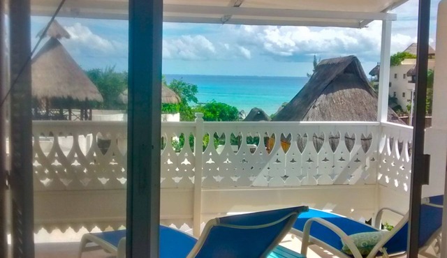Plantation House - Ocean view - Family and pet friendly
