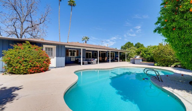 Pool & Outdoor Kitchen: Home 10 Mi to Dtwn Phoenix in Phoenix