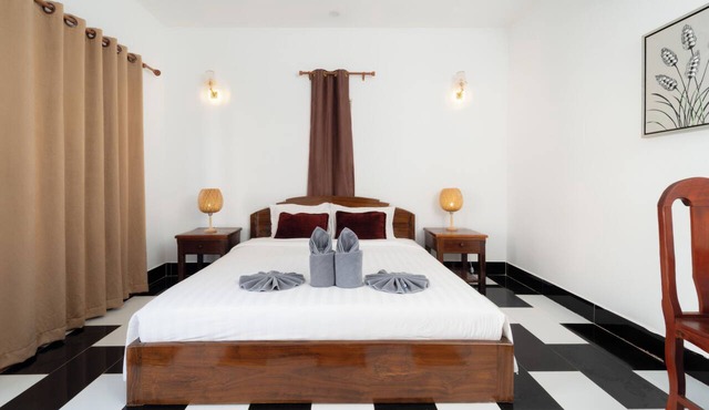 Private 3BR Lodge, Kitchen & BBQ, 2 km from Pub Street