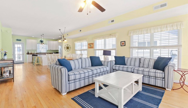 Private beach with Beautiful Sunsets-Kids Bedroom & Entertainment room in Bethany Beach