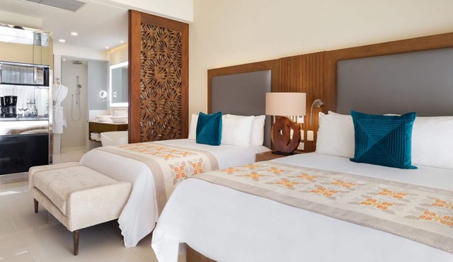 Private Room in Brand New Cabo Resort!