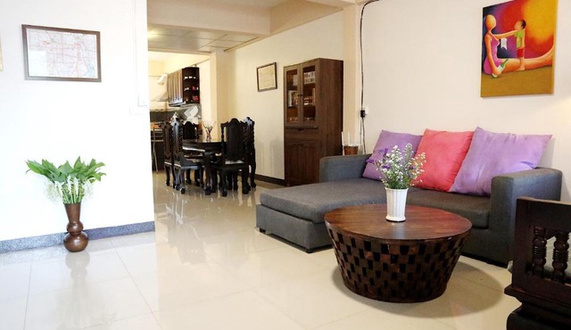 Private Townhome (Riverside Area and Night Bazaar)