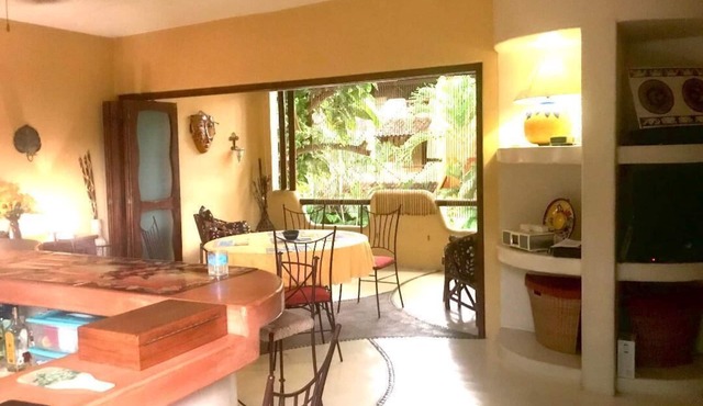 Private Tropical Oasis Steps From the Beach, Dining and Shopping in Cuitlahuac