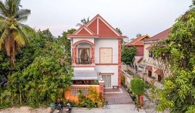 Privet Suite Villa + Wifi+Pickup Service