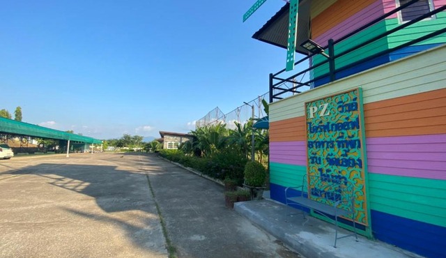 PZ วิวล์ สนามไดร์ฟกอล์ฟและห้องพัก