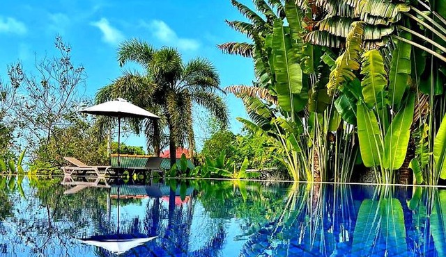 Q Bungalows