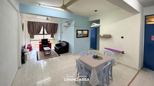 Quiet Corner 3 ROOMS FULL AIRCOND by EZYHOME MELAKA