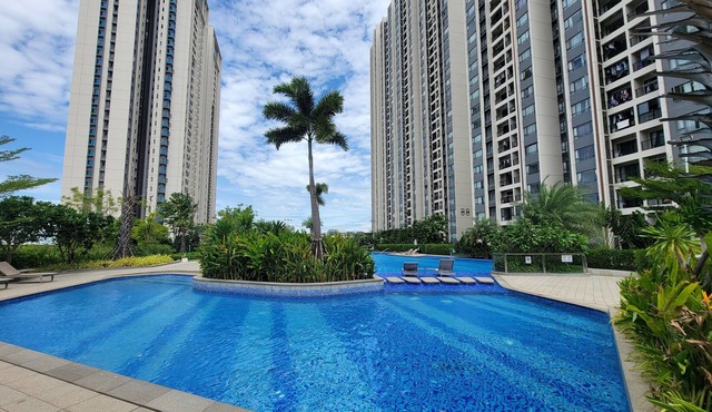 R&F Hotel and Apartment