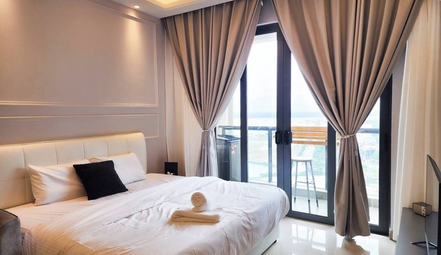 R & F Princess Cove CK Homestay
