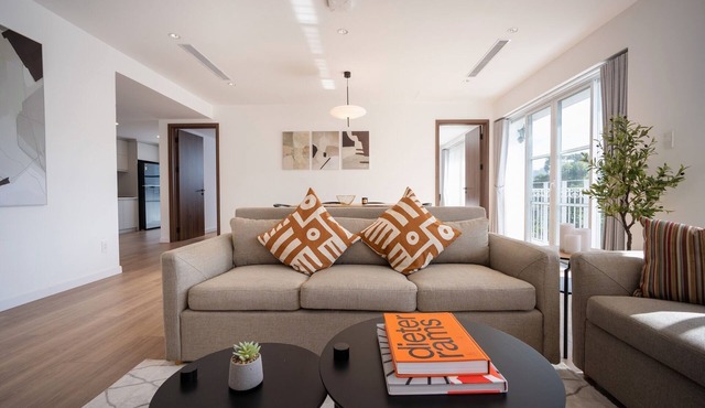 Rare 3BR Spacious Penthouse in City Center