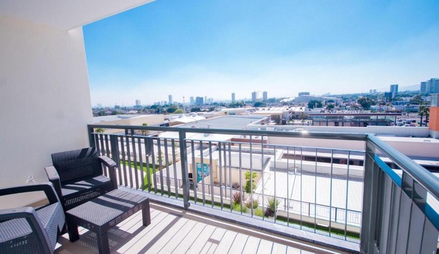 Real View Towers W305 by Casago