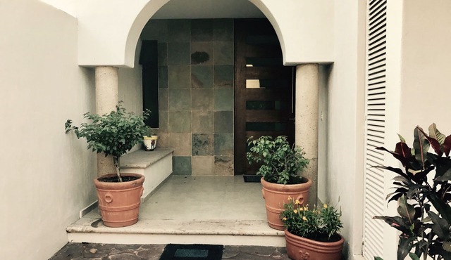 Recent construction modern 2 BR, 2.5 Bath Villa Located in Ajijic Village
