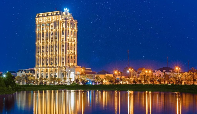 Rex Quang Binh Hotel