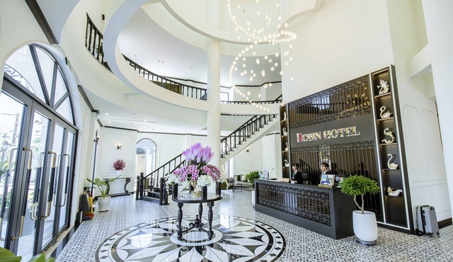 ROBIN HOTEL