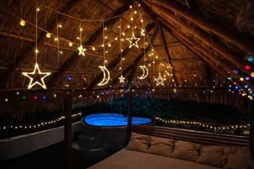 Romantic Luxury Villa with Rooftop Jacuzzi - 50m from Beach