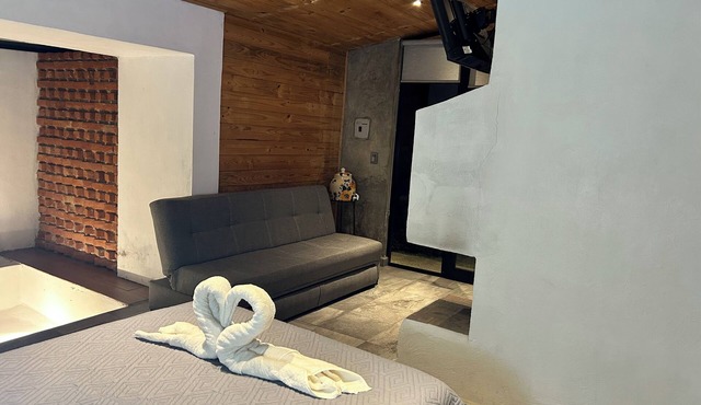 Romantic Tiny House with jacuzzi By GEstores in Huasca