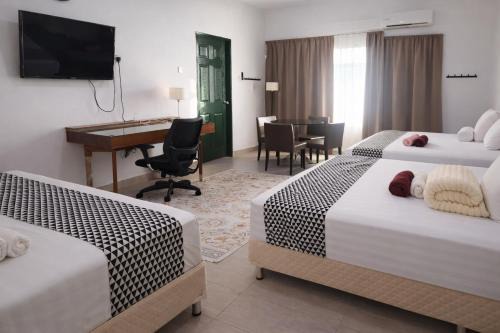 Roomstay Stadium Gong Badak Sutera Home by Mishkat