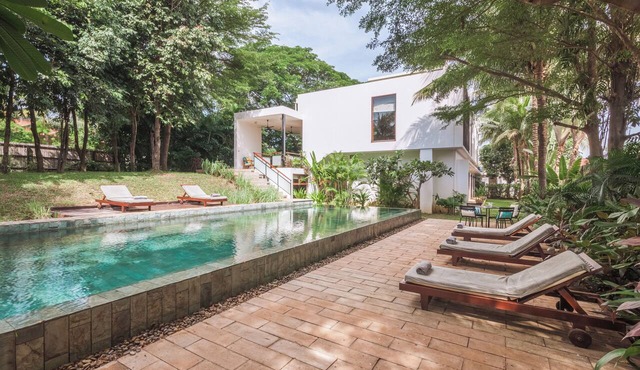 Rose Apple Residences - Modern Luxurious 5 Bedrooms Villa