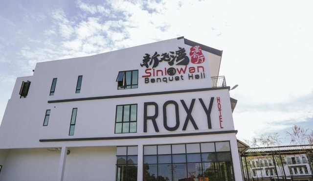 Roxy Hotel Siniawan