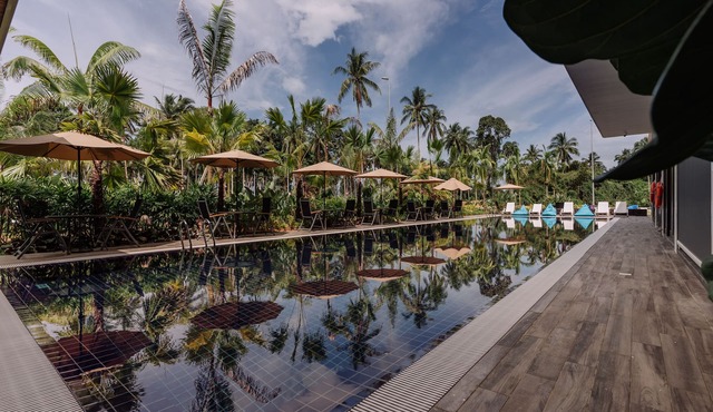 Roxy Sematan Villa & Townhouse