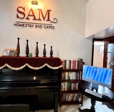 SAM Homestay and Cafés
