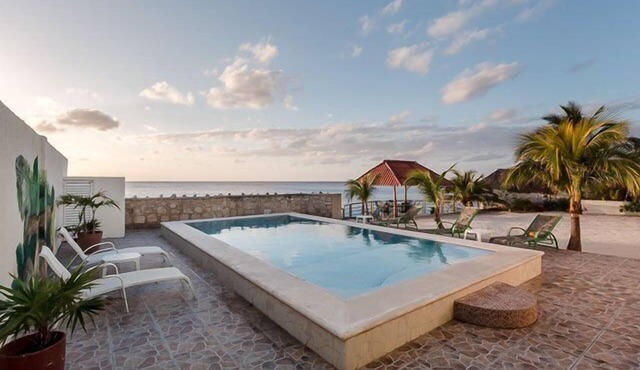 Seaside Oasis, Large Ocean Facing Pool, Ocean Views