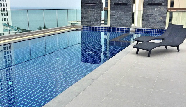 Seaview Penthouse at the 8th floor