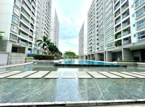 SECC Luxury 2-BR Apartment, Scenic Valley, Saigon Exhibition and Convention Center, FV Hospital, Phu My Hung District 7