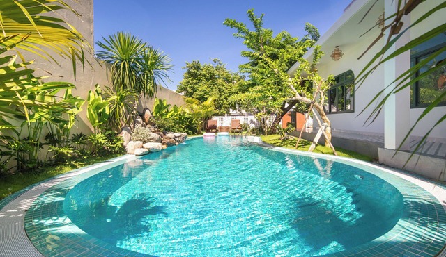 Selene Villa in My Khe Beach