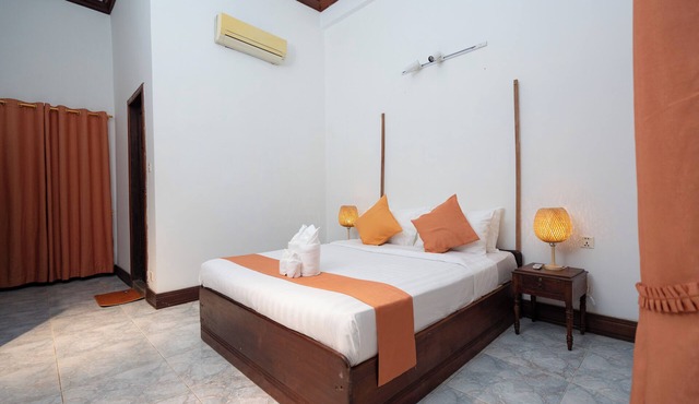 Serenity 4-Bedroom House with Private Pool