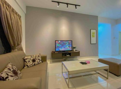 Setiawalk Puchong Penthouse 8-10Pax 4R3B
