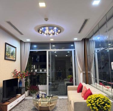 Share 1 phòng ngủ view sông siêu đẹp bên cạnh Lanmark 81 -chỉ nhận khách nữ