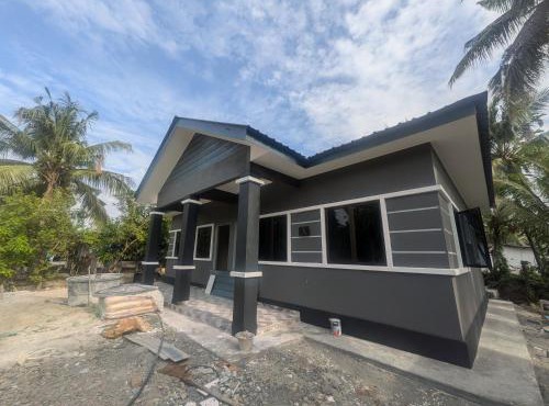 Shareen Homestay Morib