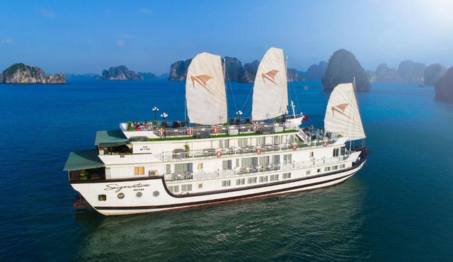 Signature Halong Cruise