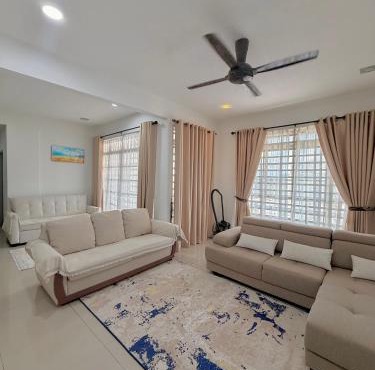 Singgah homestay saujana aster