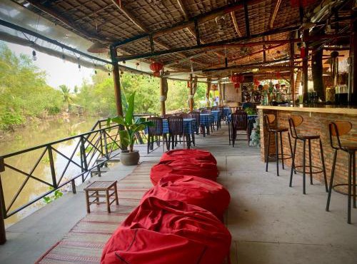 Song Ngư Riverside Homestay