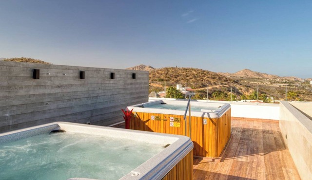 Spacious 8-bedroom house with AC and fitness room in beautiful San Jose del Cabo