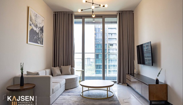 Spacious 2 Master ⭐️ 5 Min to City Center ⭐️ High Floor with Stunning View.