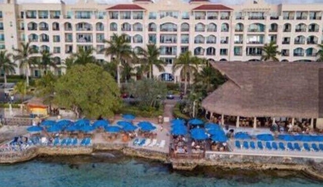 Spectacular Landmark beachfront condo.