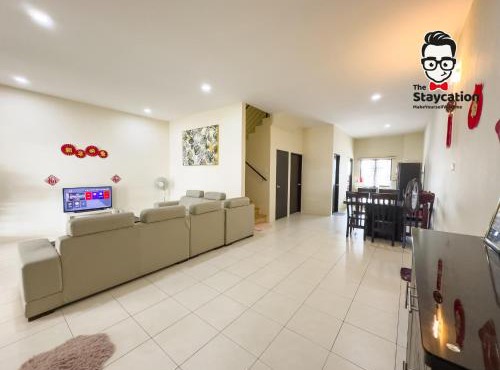 Staycation Homestay 68 Kch City Mall