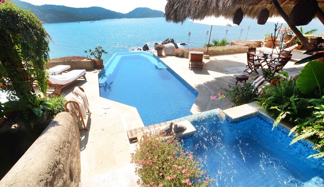 Steps from the beach, far from routine. An experience beyond the ordinary