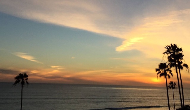 Steps to the Ocean-Big House w/ 2 Living Rooms & 2 Kitchens-Great Reviews